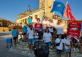 Los integrantes de la Peña Taurina de Villalón.