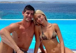 Thibaut Courtois con su futura mujer Mishel Gerzig.