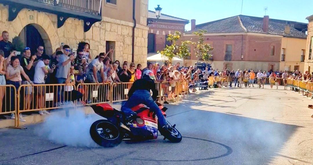 Herrera de Valdecañas celebra su Sexta Queda Motera
