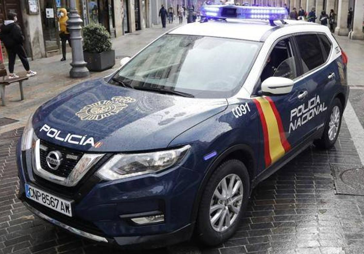 Detenida por tirar al suelo a una anciana y a su acompañante para robarle el bolso