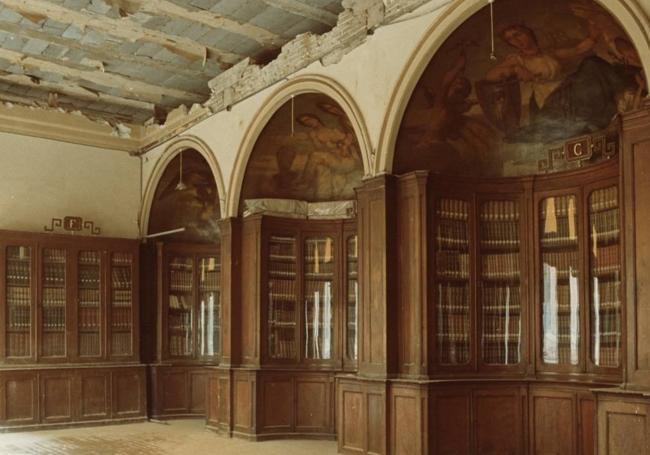 Antigua biblioteca dle Círculo del Teatro Calderón.