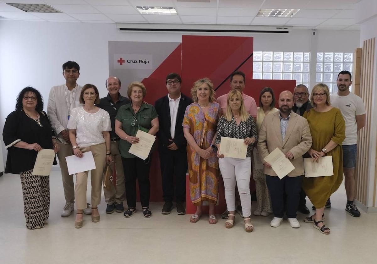 Los responsables comarcales, provincial y autonómico de Cruz Roja.