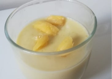 Pudin casero de mango contra el calor