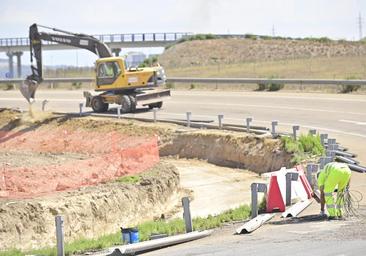 Ya está cortada la rotonda de La Cistérniga desde la ronda: estas son las alternativas