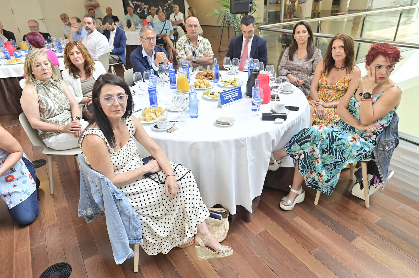 Natalia Martín, Yolanda Solla, Teresa Cetulio, Rafael Tortuero, Jesús Vara, Santiago Álvarez, África Sánchez, María Dolores Escribano y Patricia García. 