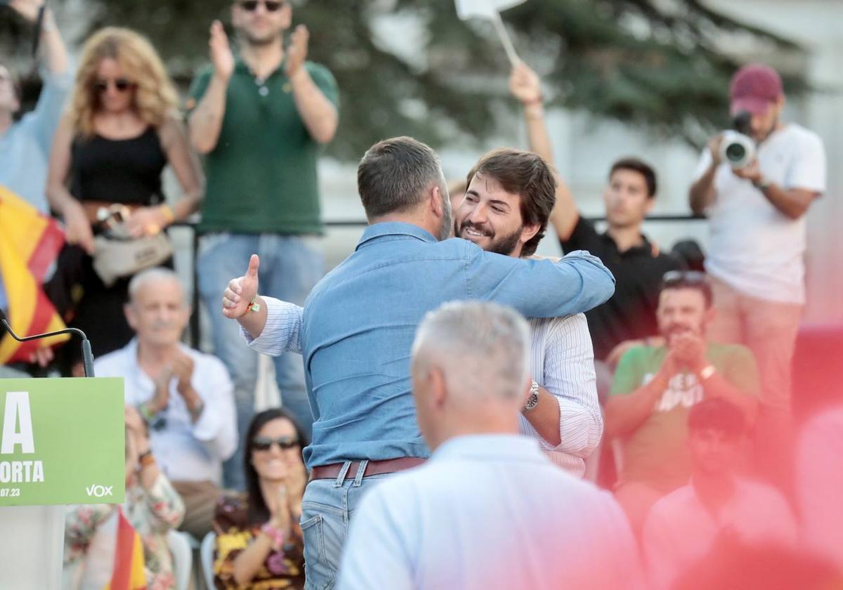 Santiago Abascal visita Valladolid en plena campaña electoral