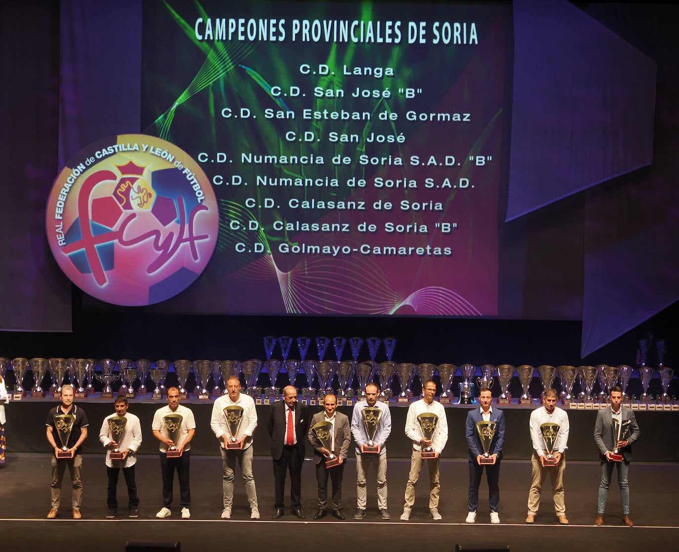 Los campeones regionales en el Centenario de la Federación de Castilla y León