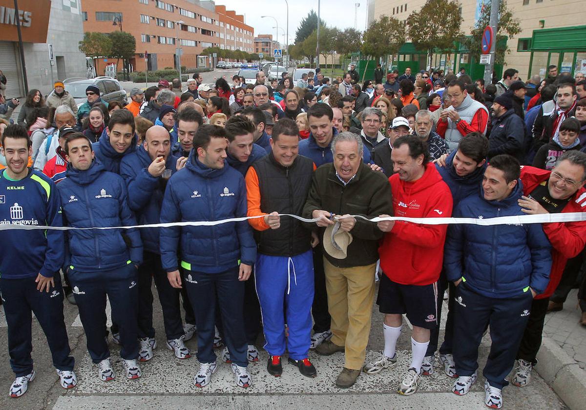 Marcha de apoyo al Caja Segovia durante la primavera de 2013.