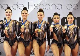 Equipo sénior que se hizo con la medalla de oro, formado por Valentina Bogado, Irene de Arriba, Andrea Parra, Sofía Jiménez y María Mellado.