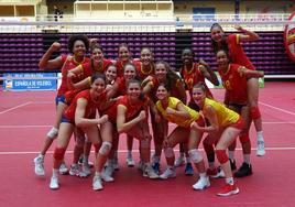 Las jugadoras de la selección española tras la victoria ante Alemania.