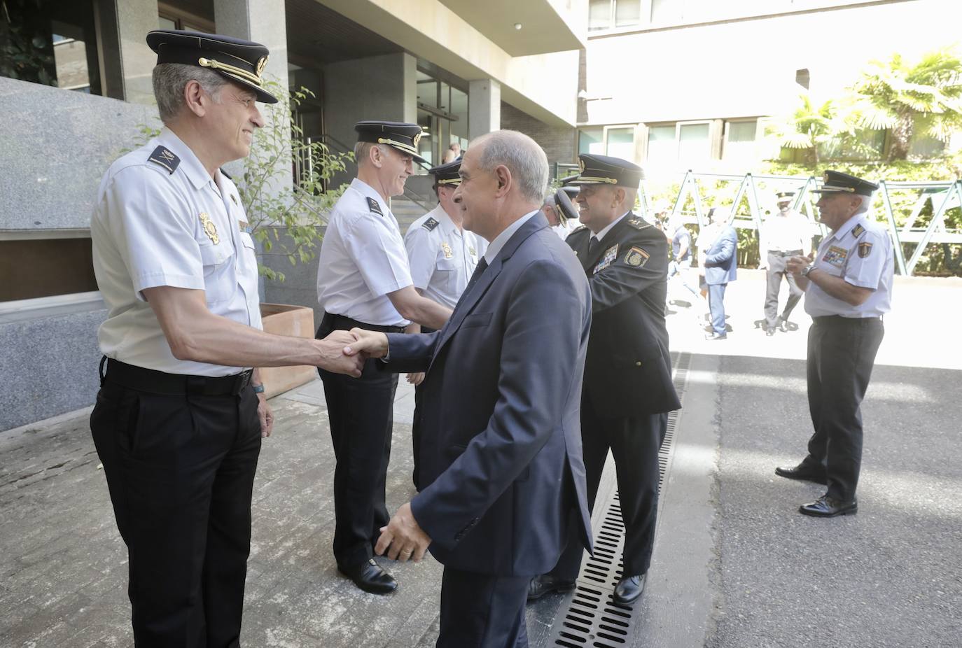 Juan Carlos Hernández toma posesión del cargo de jefe superior de Policía