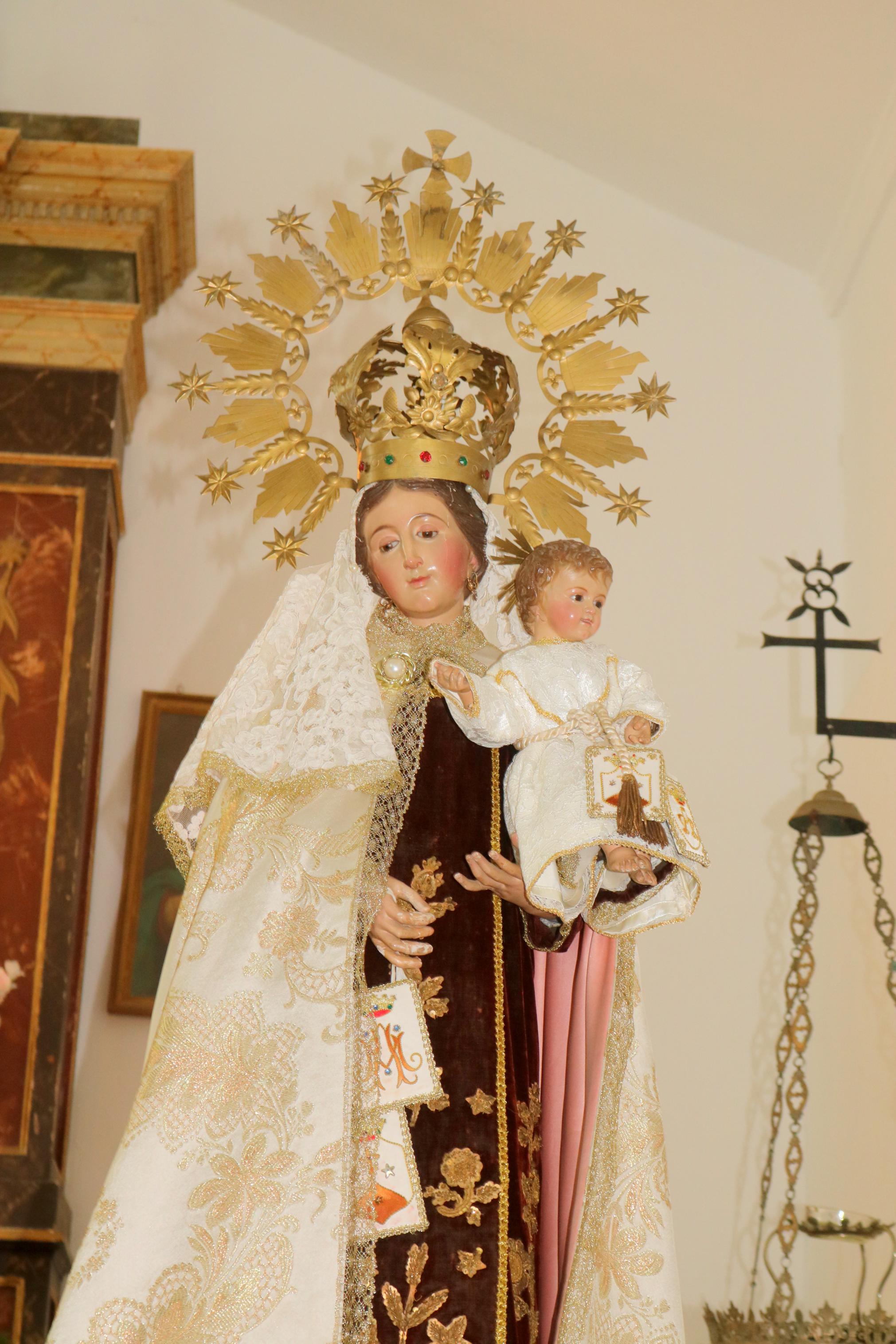 Cevico Navero se rinde a la Virgen del Carmen