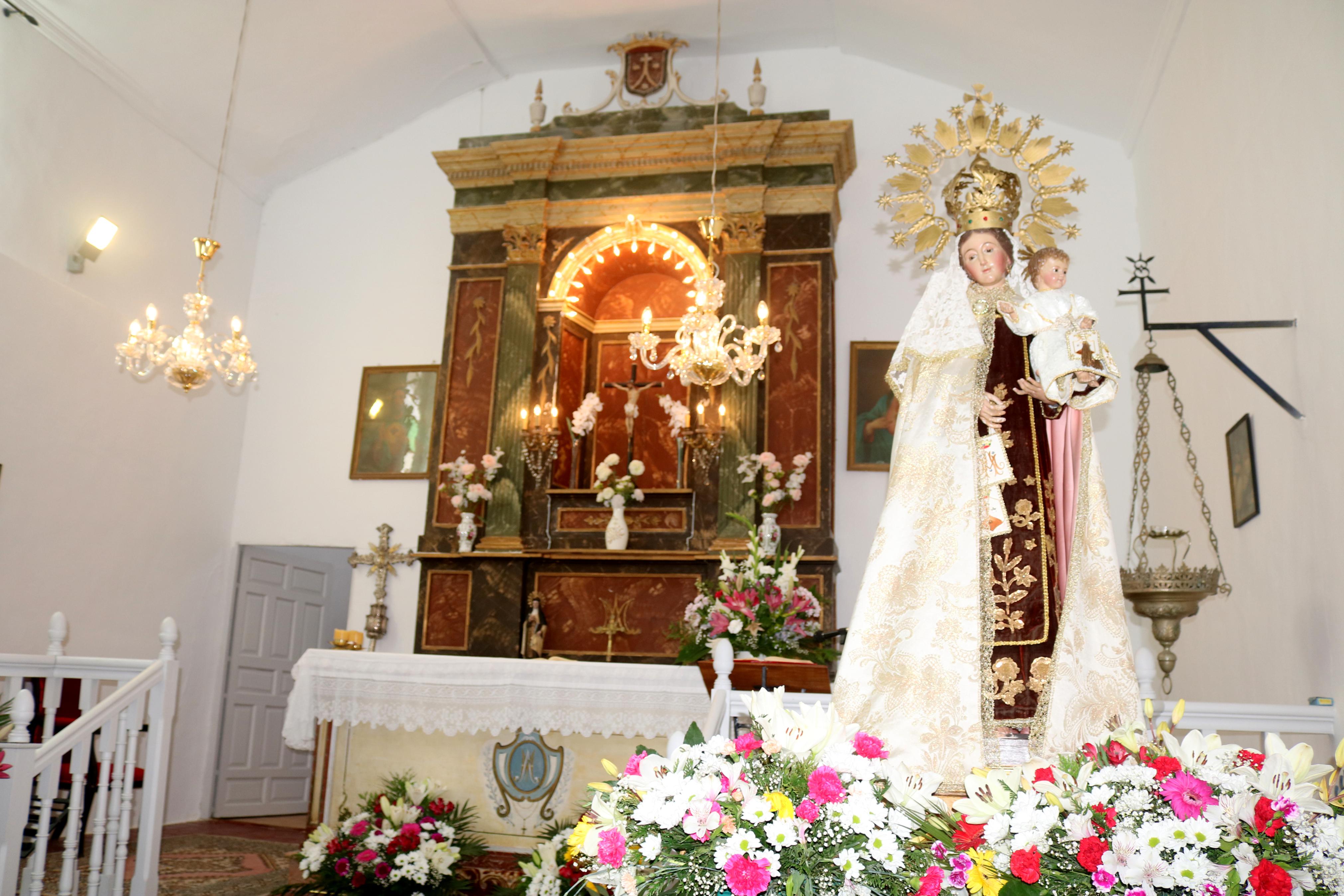 Cevico Navero se rinde a la Virgen del Carmen