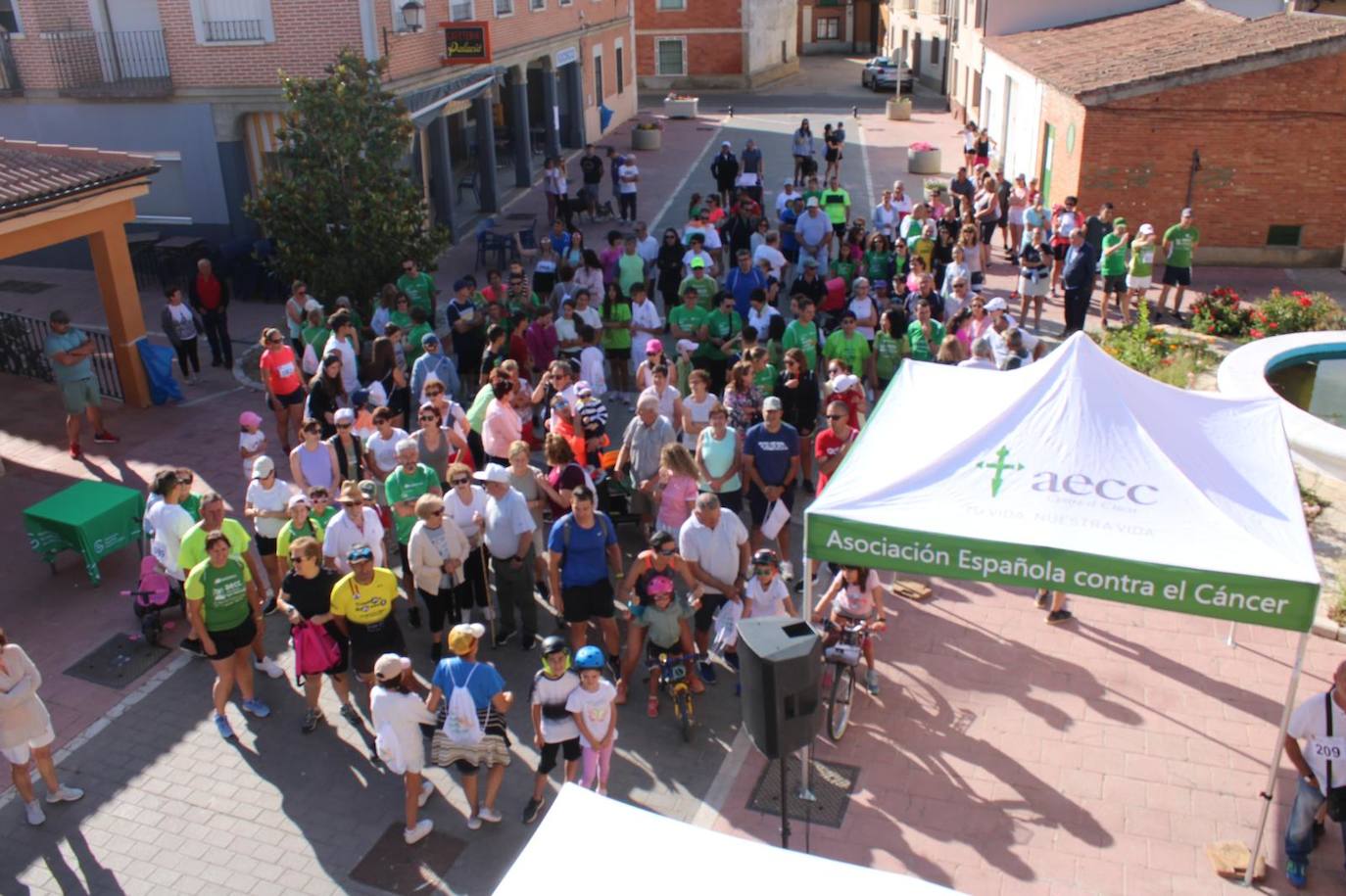 IV Marcha contra el Cáncer en Villabrágima, en imágenes