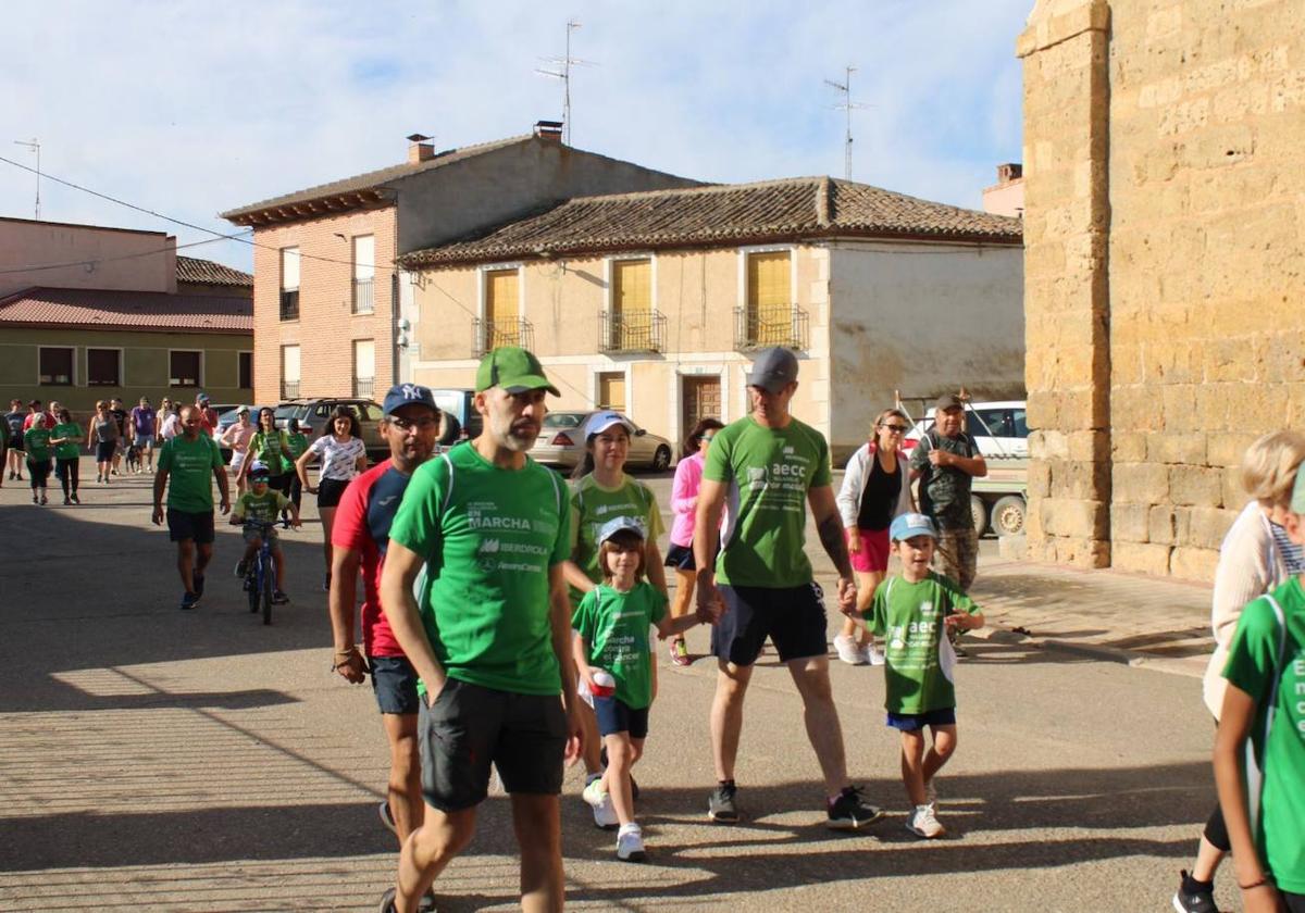 IV Marcha contra el Cáncer en Villabrágima, en imágenes