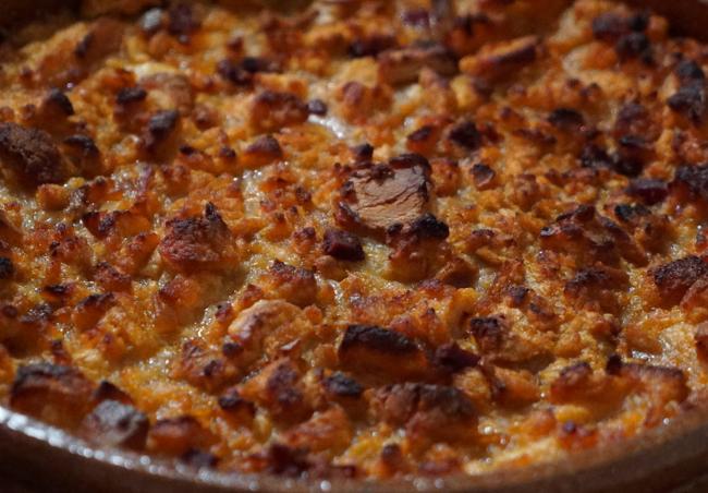 Sopas de Postores recién salidas del horno, con una costra espesa y deliciosa.