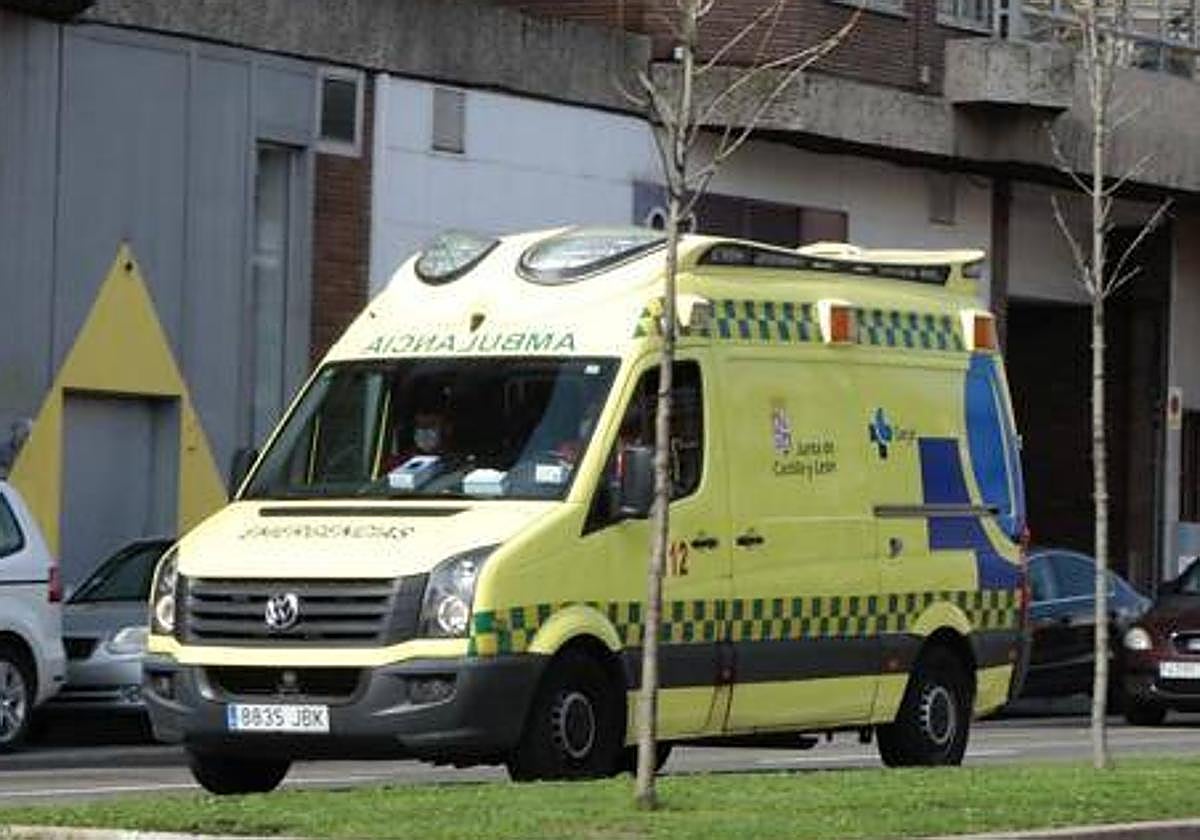 Herida tras salirse de la carretera y caer por un canal en Soria