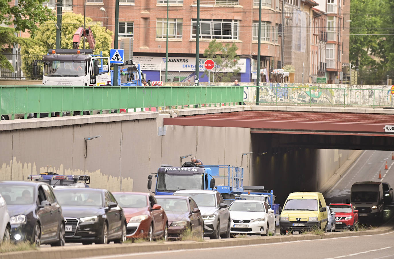 Corte de un carril en el túnel de la Circular, en Valladolid