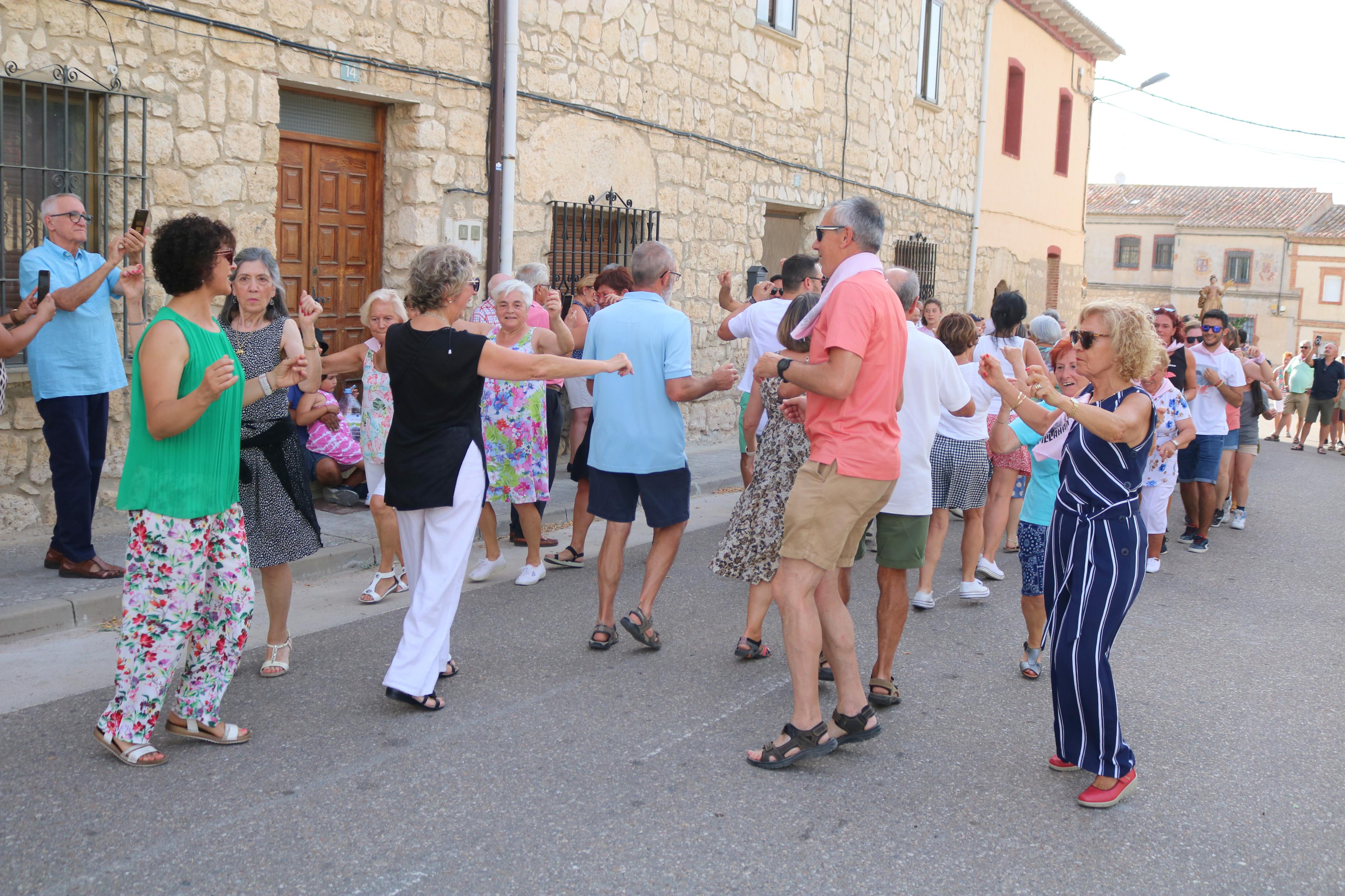 Villahán se rinde a Santa Marina