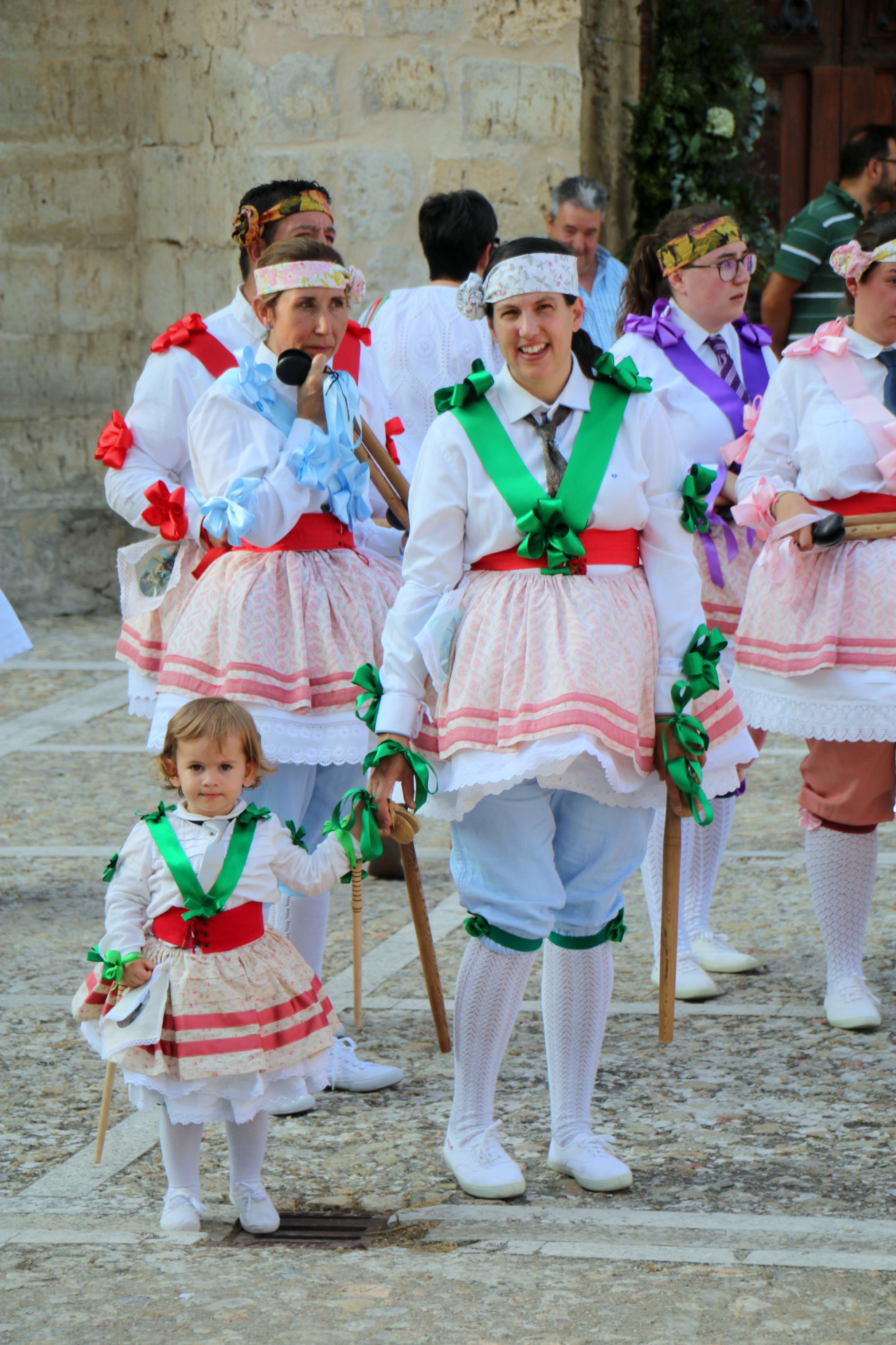 Cita con la Danza y el Paloteo en Ampudia