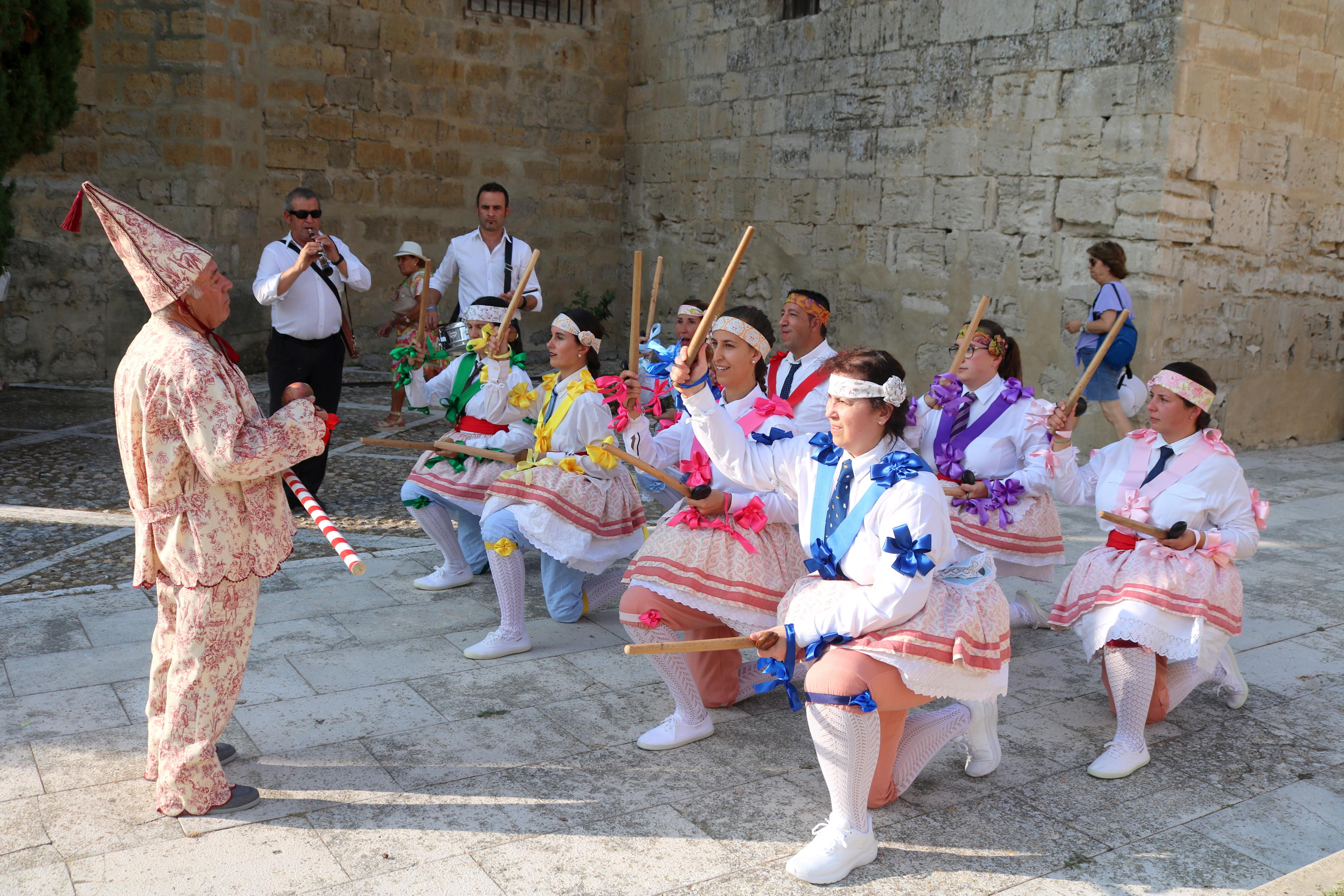 Cita con la Danza y el Paloteo en Ampudia