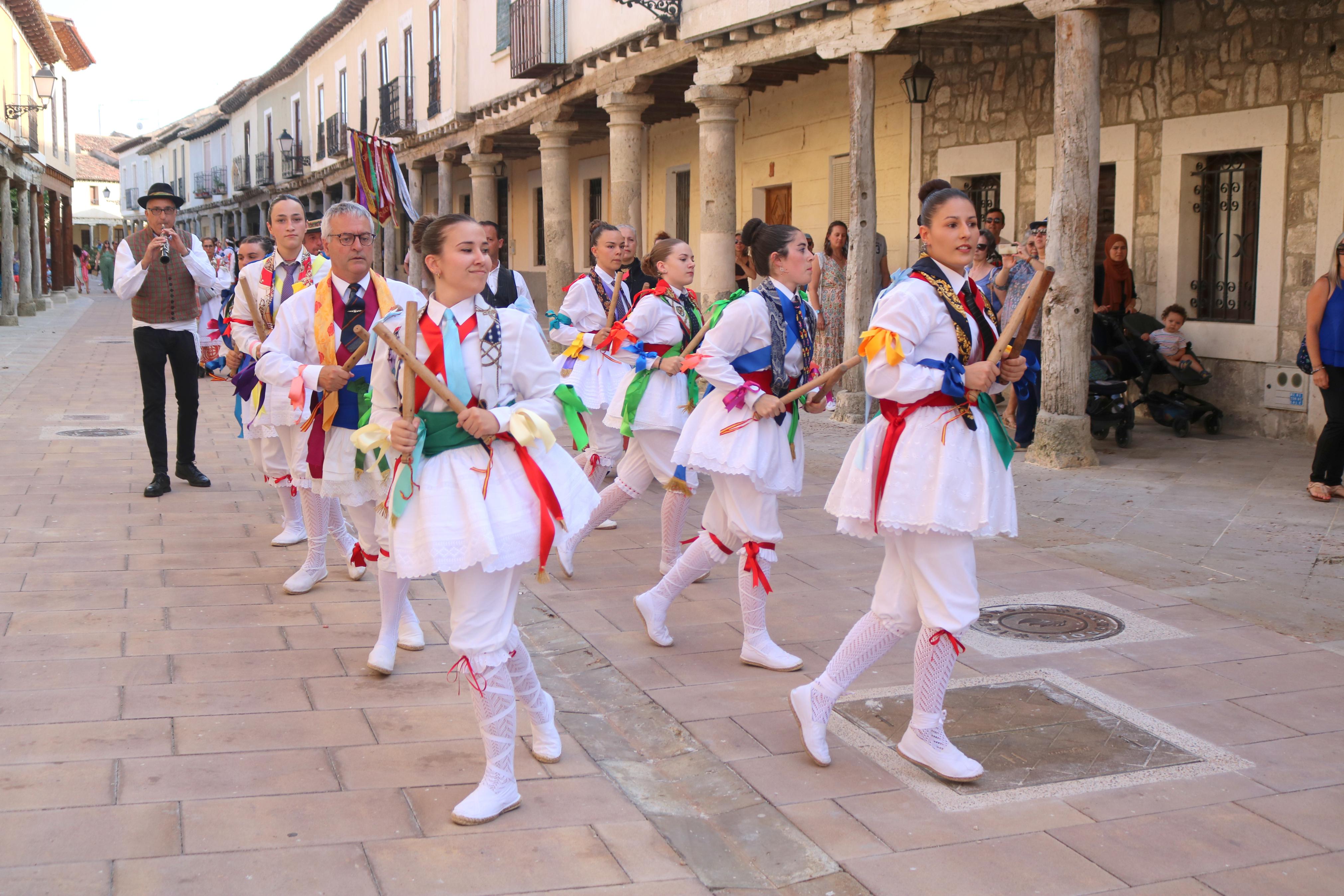 Cita con la Danza y el Paloteo en Ampudia