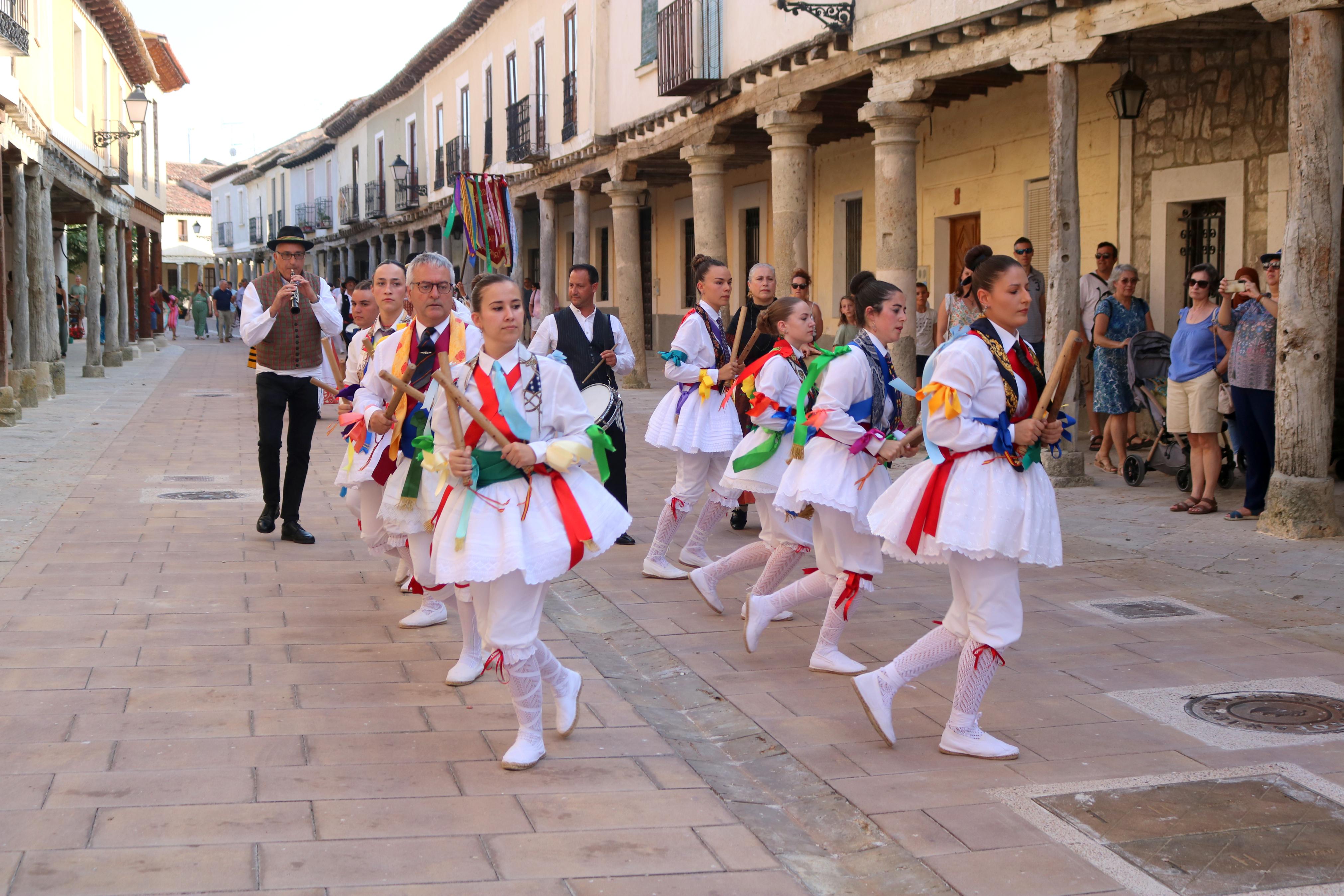 Cita con la Danza y el Paloteo en Ampudia