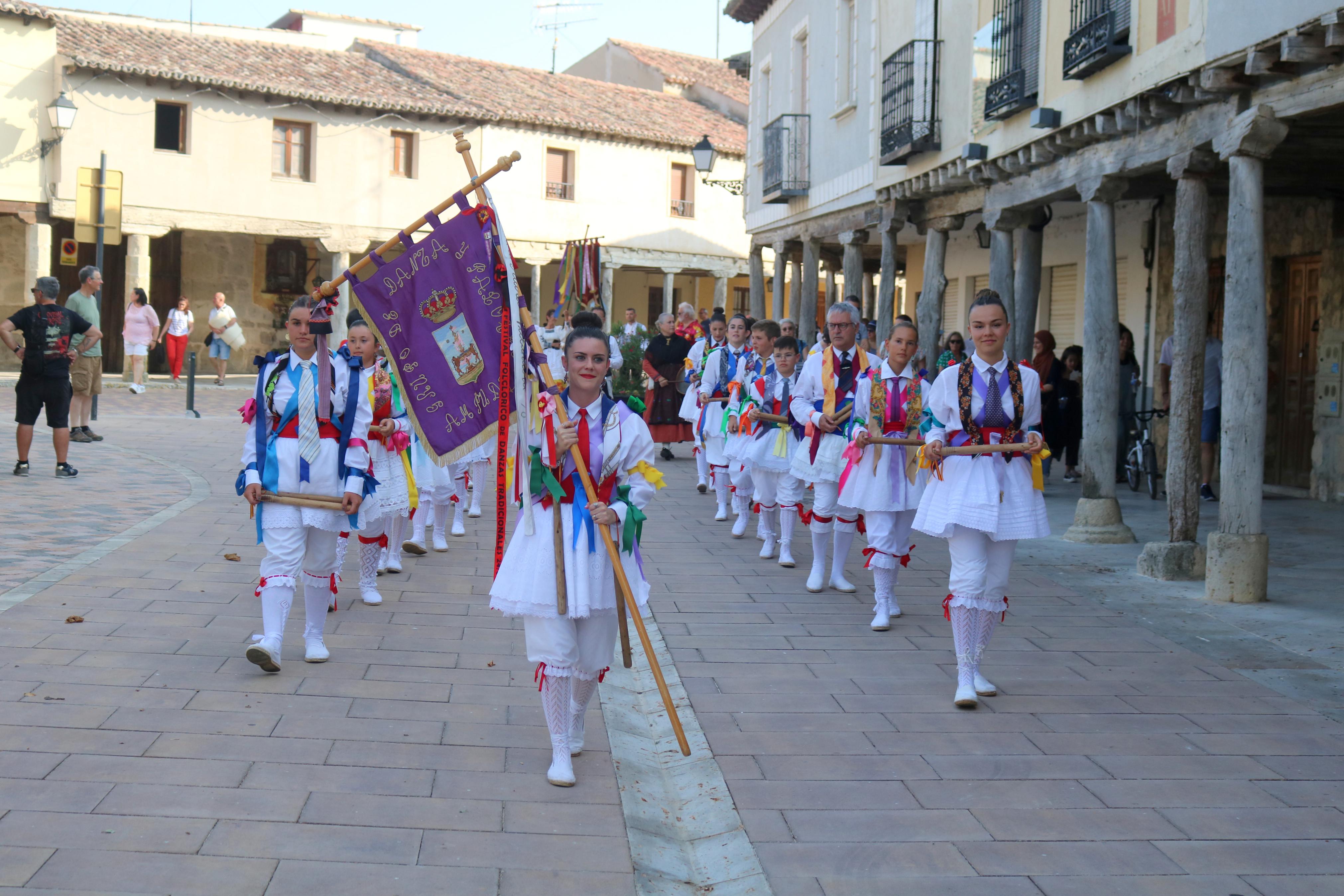 Cita con la Danza y el Paloteo en Ampudia