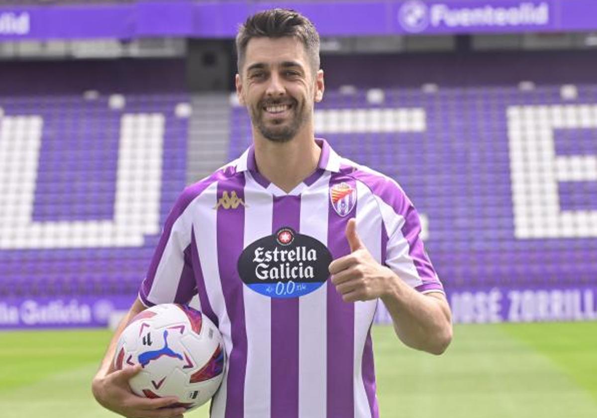 César de la Hoz, este lunes durante su presentación oficial como nuevo jugador del Real Valladolid