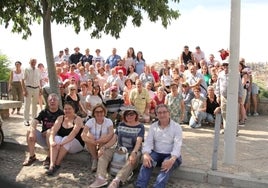 Los hornilleros en una de las excursiones que celebran anualmente