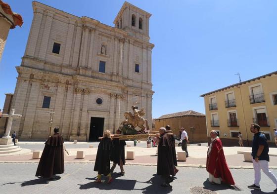 Procesión en honor a Santiago Apóstol celebrada este martes en Medina de Rioseco.