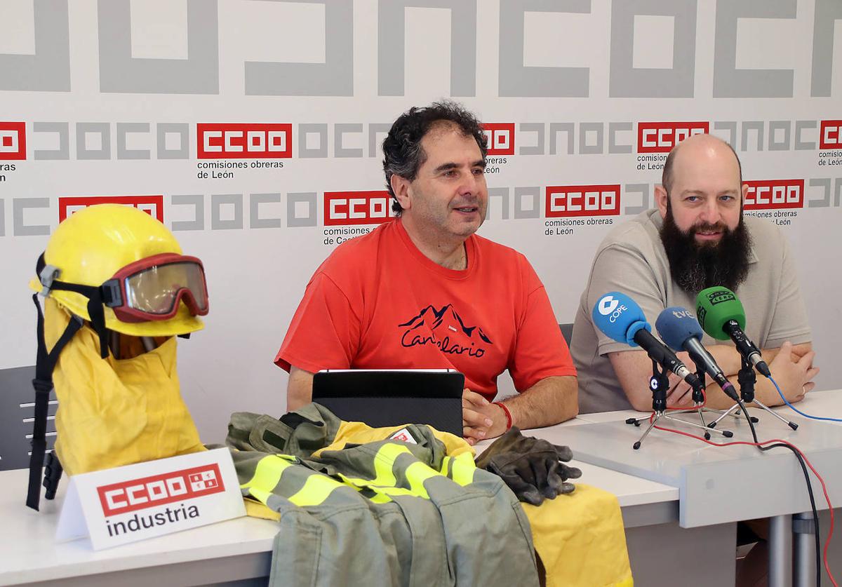 Representantes del sector de Industria de CCOO analizan este jueves la situación del sector forestal.