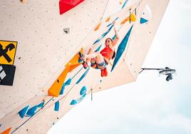 Itziar Martínez, durante una prueba de escalada.