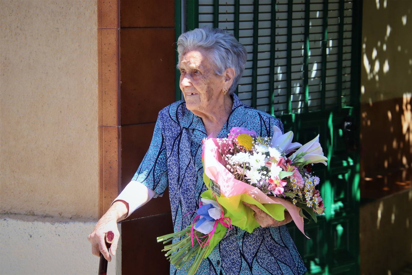 Fiesta sorpresa en Villafrechós para celebrar los 100 años de Eladia Ares