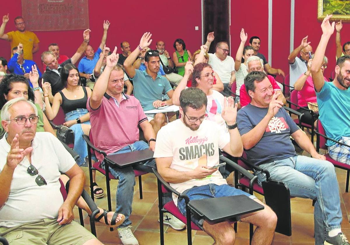 Un momento del pleno de constitución de la Comunidad de Villa y Tierra de Cuéllar.