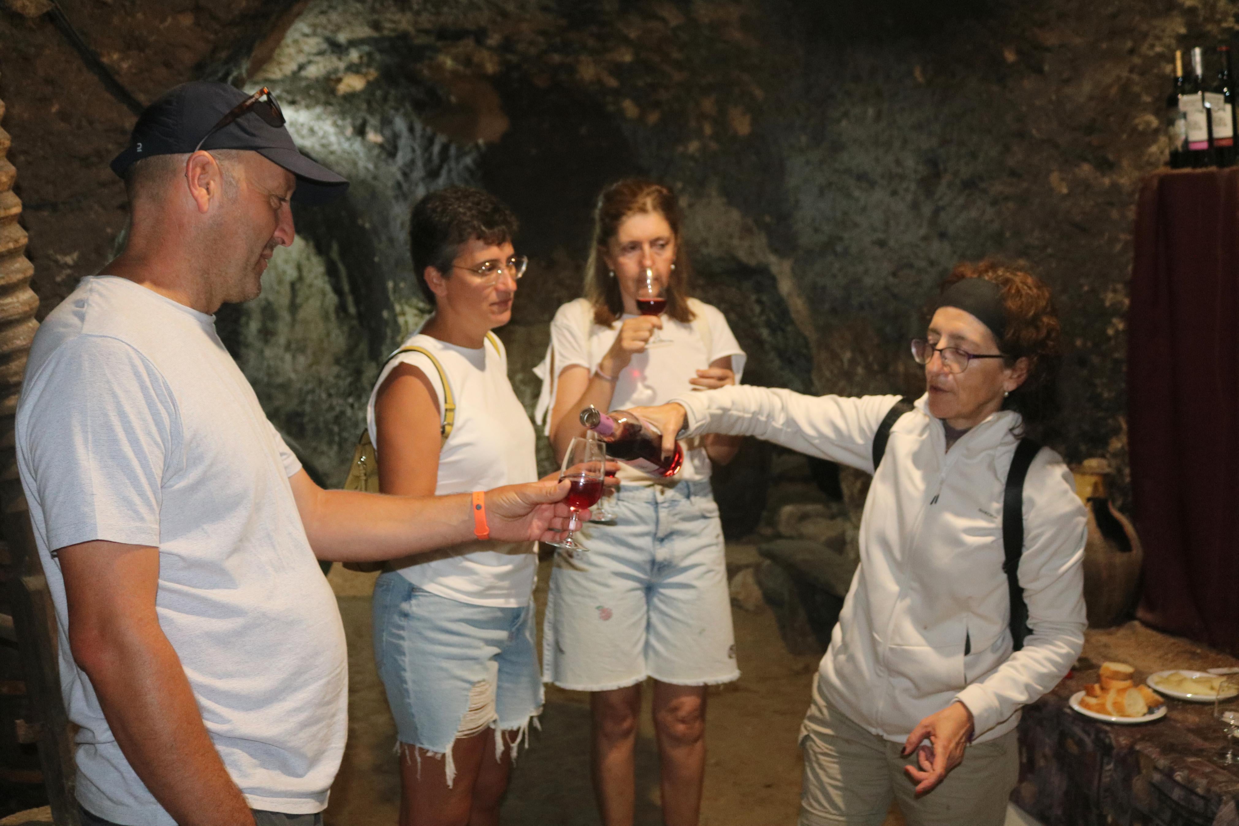 Paseos Narrados entre las Bodegas de Torquemada