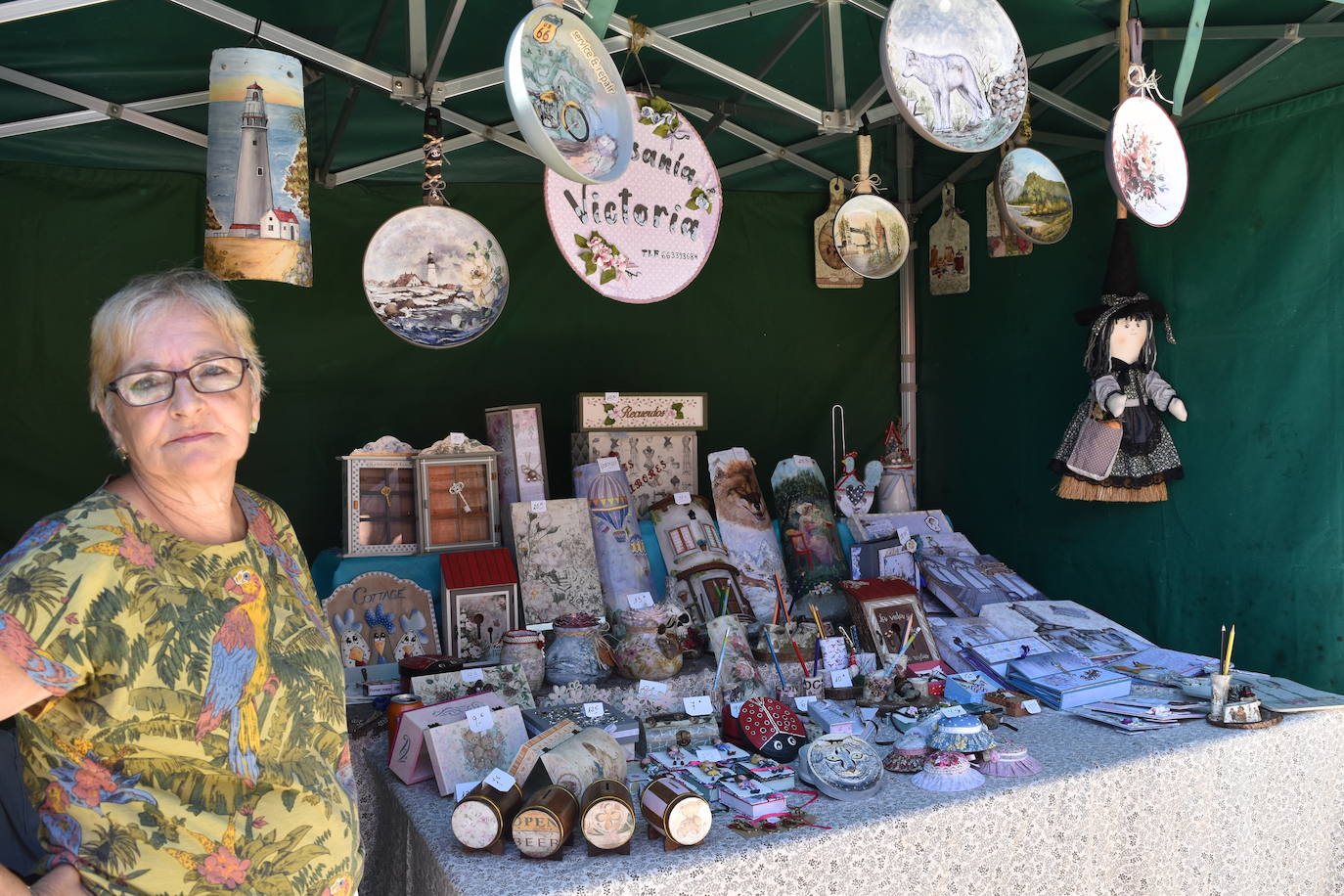 Éxito de la Feria de Artesanía y Productos de la Montaña Palentina en Cervera