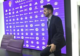 Fran Sánchez habla en rueda de prensa tras el descenso del Real Valladolid.