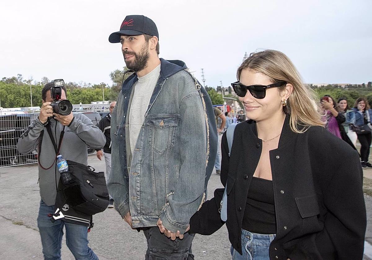 Gerard Pique con Clara Chía.