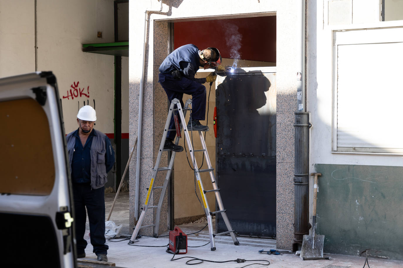 En imágenes el análisis de los bomberos en el edificio de la calle Goya