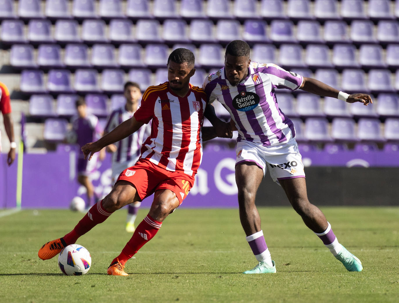 Imágenes del amistoso entre el Real Valladolid y el AVS Futebol portugués (2/2)