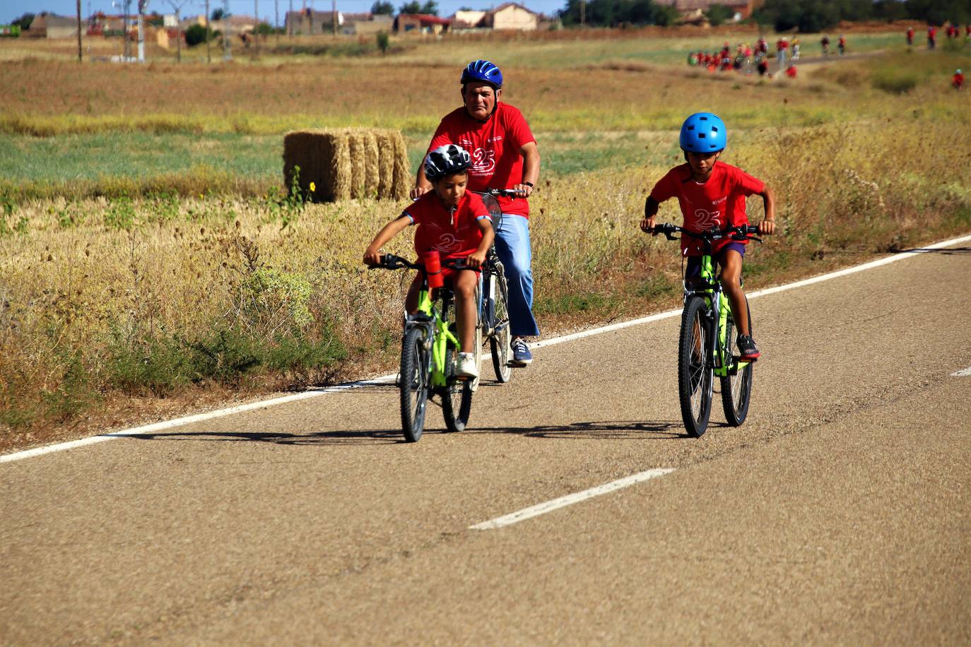 Tordehumos celebra la 25 edición de su marcha cicloturista (2/3)