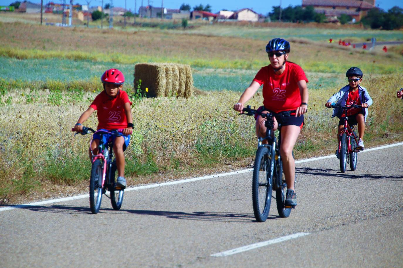 Tordehumos celebra la 25 edición de su marcha cicloturista (2/3)