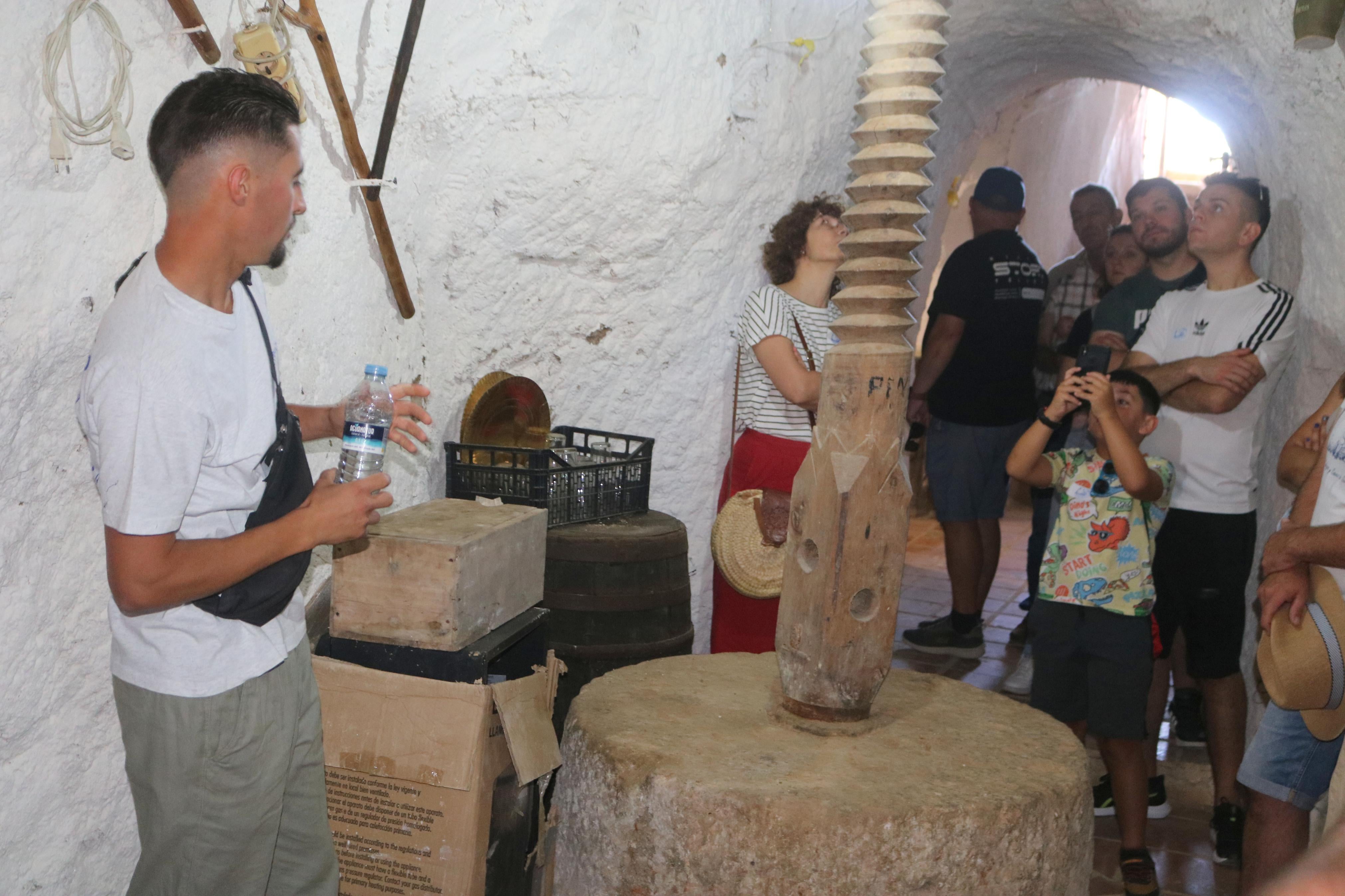 Ruta por las Bodegas y Cuevas de Dueñas