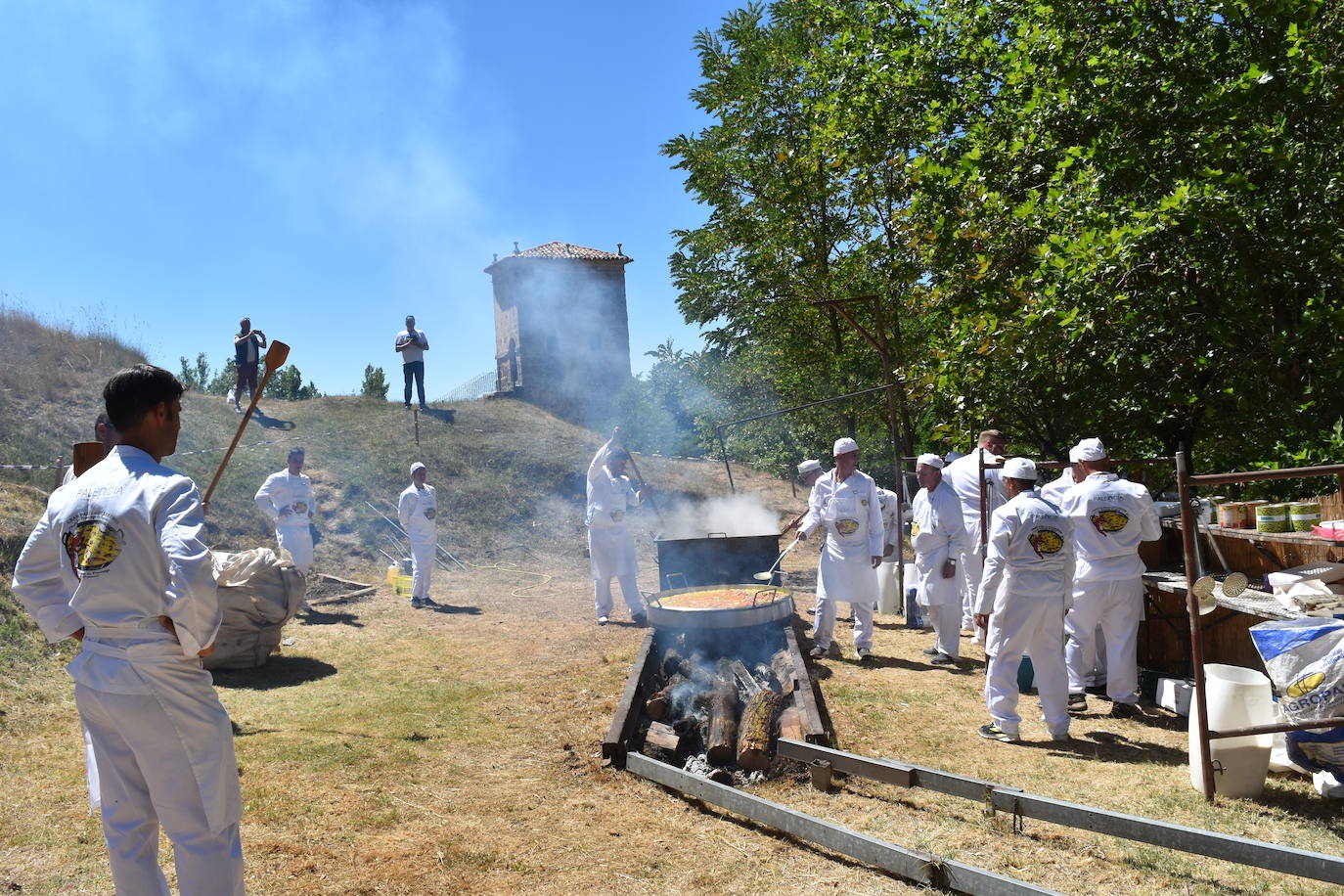 Olleros de Pisuerga reparte 1.700 raciones de paella