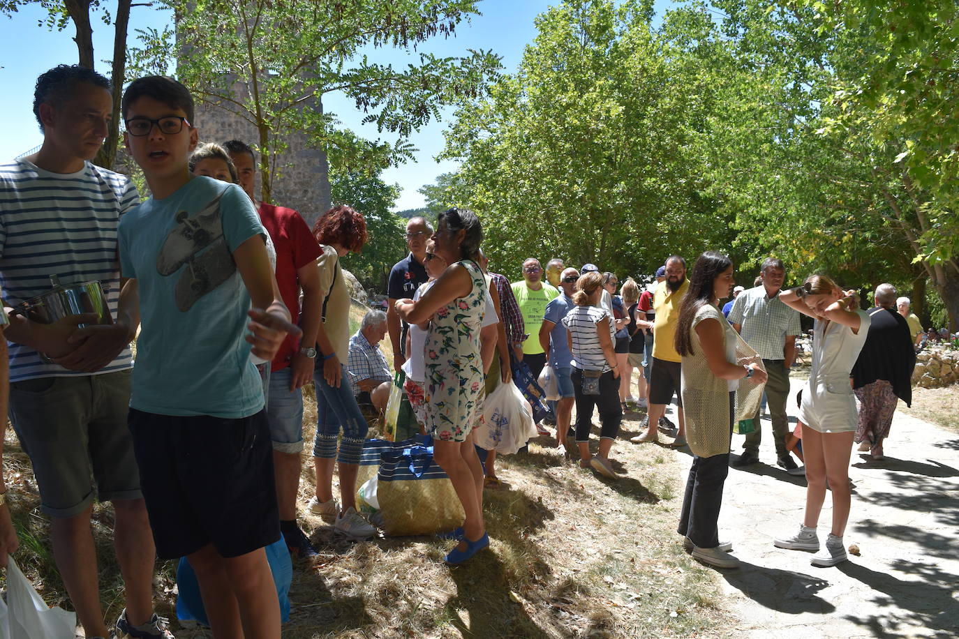 Olleros de Pisuerga reparte 1.700 raciones de paella