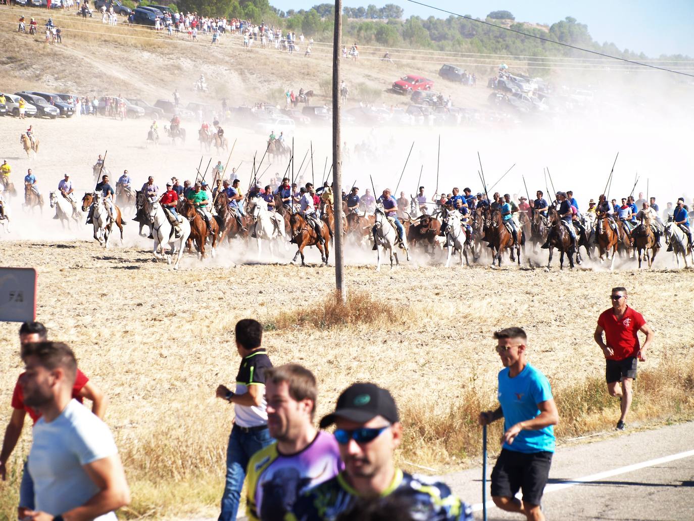 El encierro mixto de Íscar, en imágenes