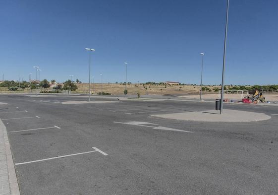 Espacio del complejo deportivo Los Escobares, de La Lastrilla, en el que se ubicarán las orquestas.