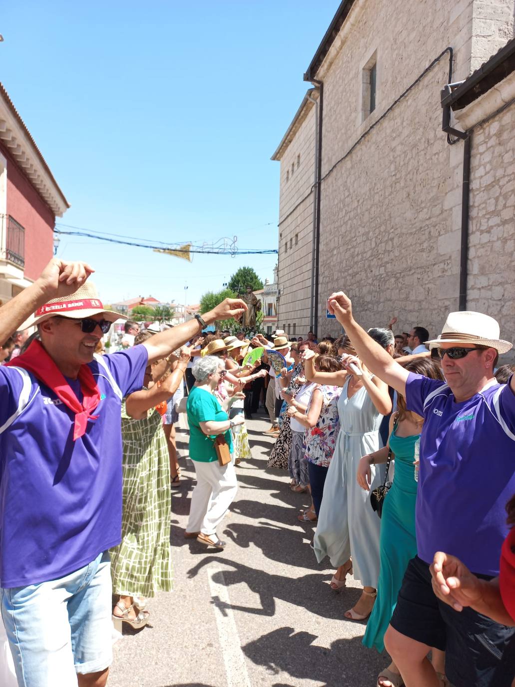 Los habitantes de Campaspero han salido a celebrar el día de su patrón
