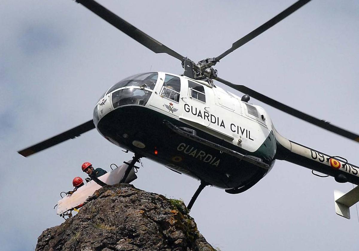 Helicóptero de rescate de la Guardia Civil.